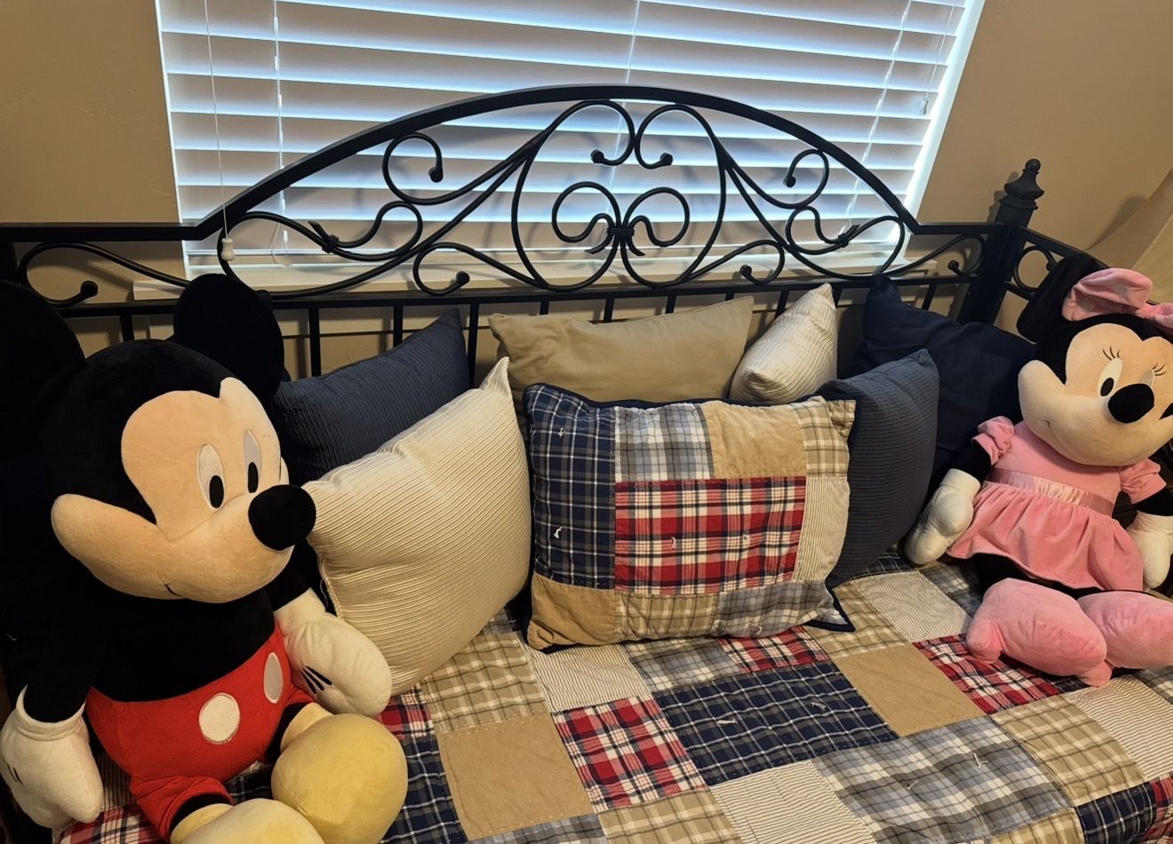 Twin Bed with Trundle – Mattress Included 