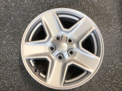 17” Wrangler OEM alloy wheels
