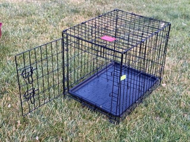 Small Dog Crate 23"