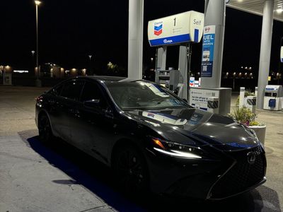 2022 Lexus ES 300h