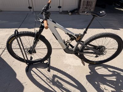 Ari Nebo Peak Comp Large in Draper