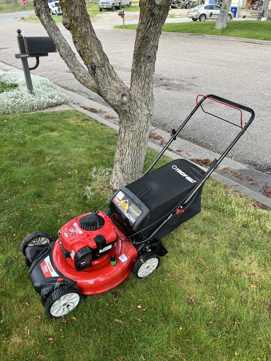 Troy Bilt self propelled lawn mower
