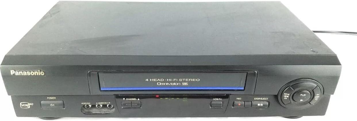 Panasonic PV V4611 VCR/ Video Cassette Player/ Recorder. Stereo High Fidelity.