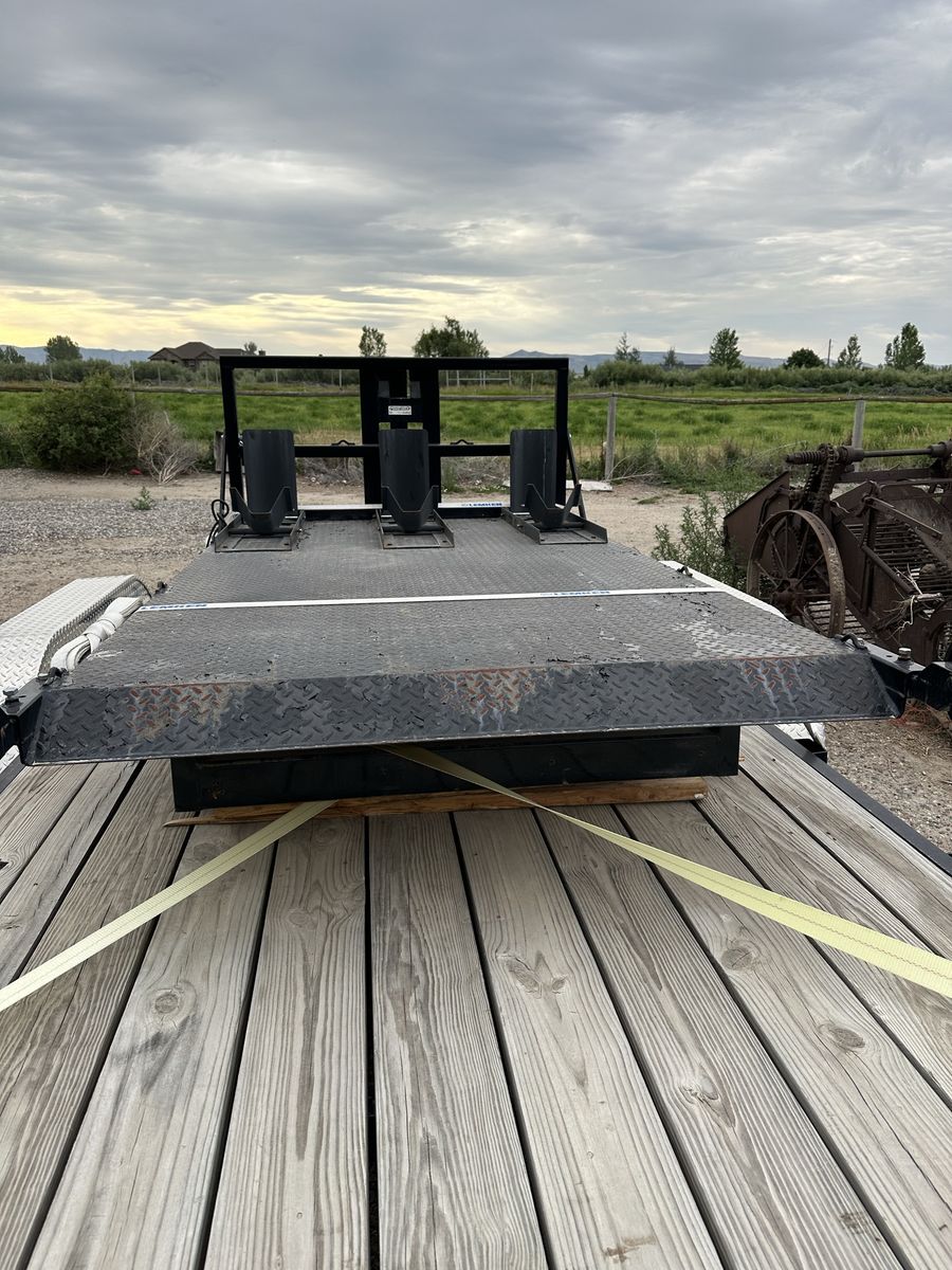 AmeriDeck Lift With Power Deck