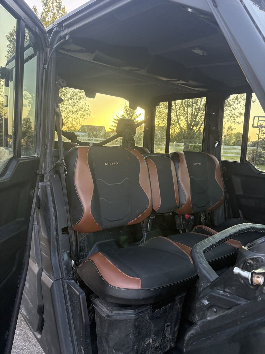 Can-Am Defender Max Limited HD10 UTV - Mossy Oak Camo, 6-Seater, Fully Enclosed Cab