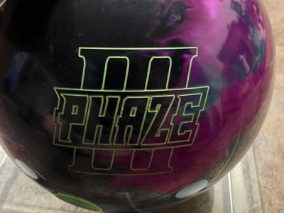 Storm Phaze III Bowling Ball Black Purple