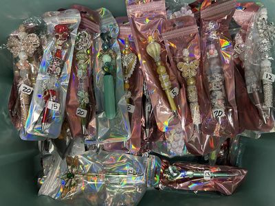 Fancy fun pens