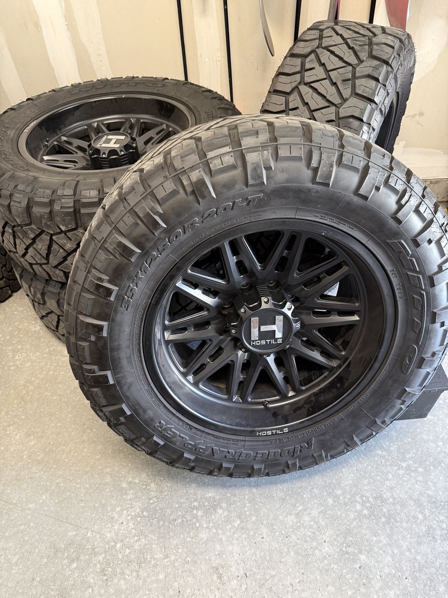 Hostile Wheels 20" “Maniac” Black Rims (8 lug nut format) with Nitto Ridge Grappler 35x12.50R20LT Tires Set