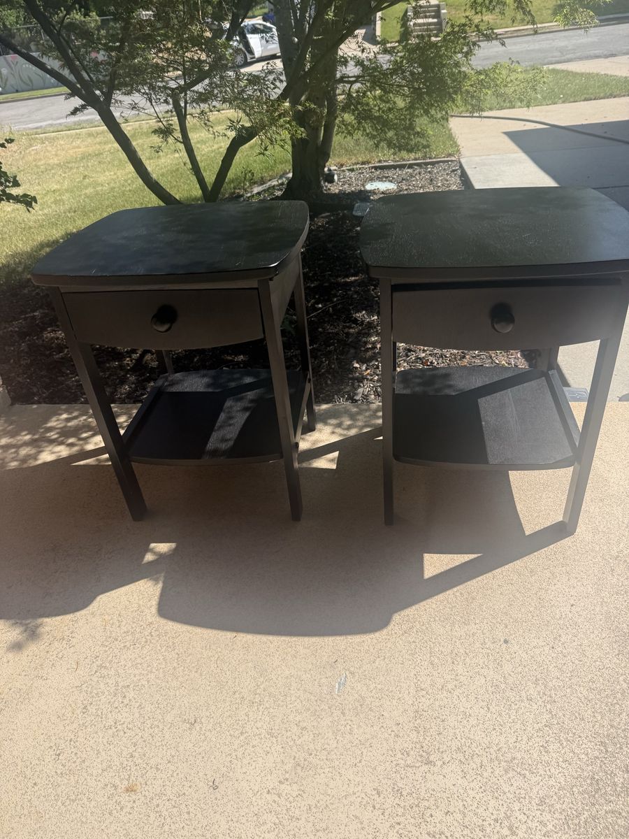 2 Bedside / End Tables $30 For the set