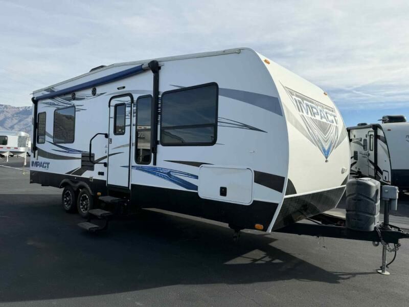 Used 2014 Keystone RV Impact Toy Hauler Travel Trailer (260)