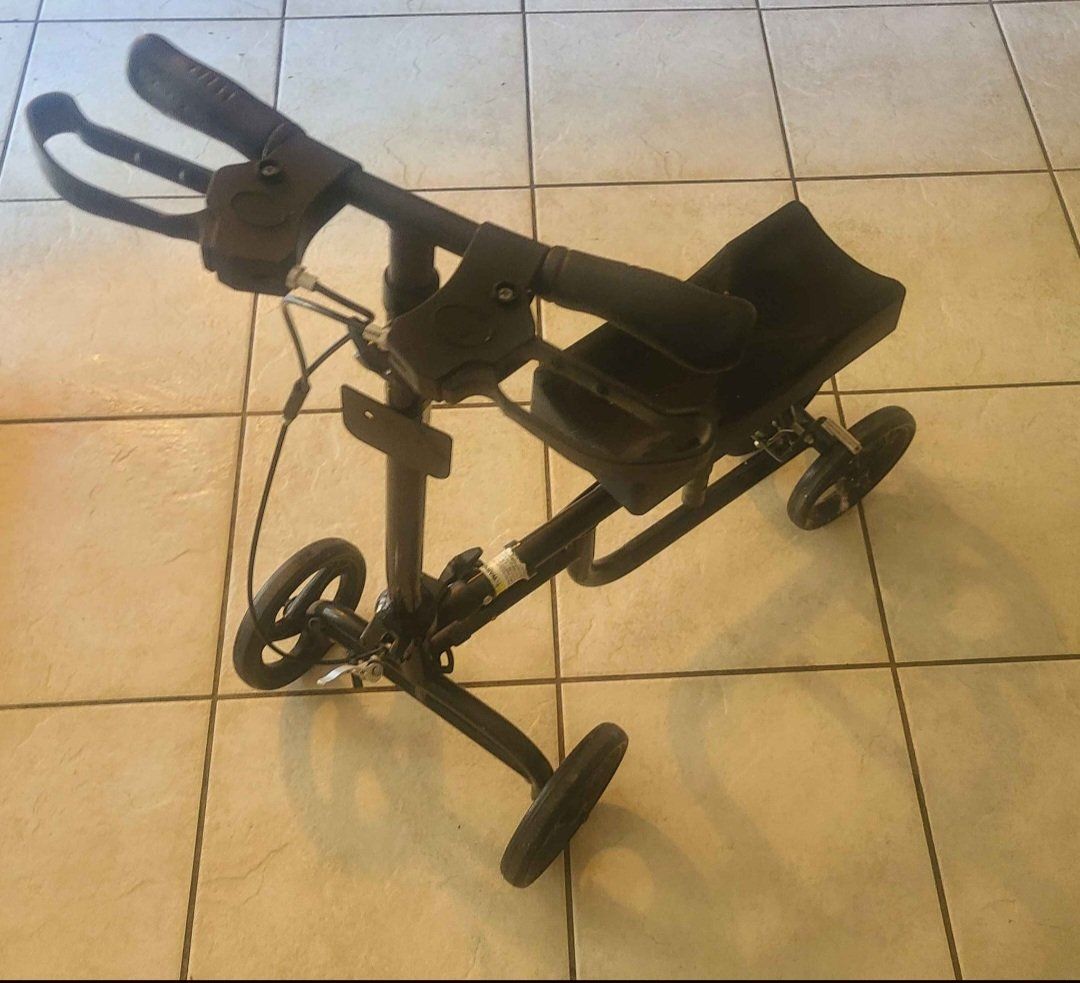 Knee Scooter