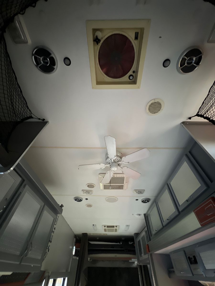 Main image 6