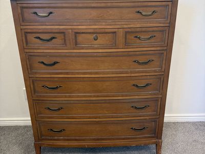 Broyhill dresser