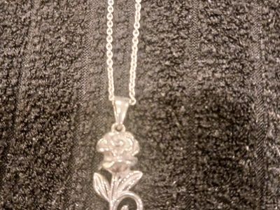 Rose necklace