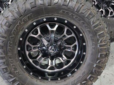 35" Nitto Ridge Grappler tires and 18"Fuel wheels