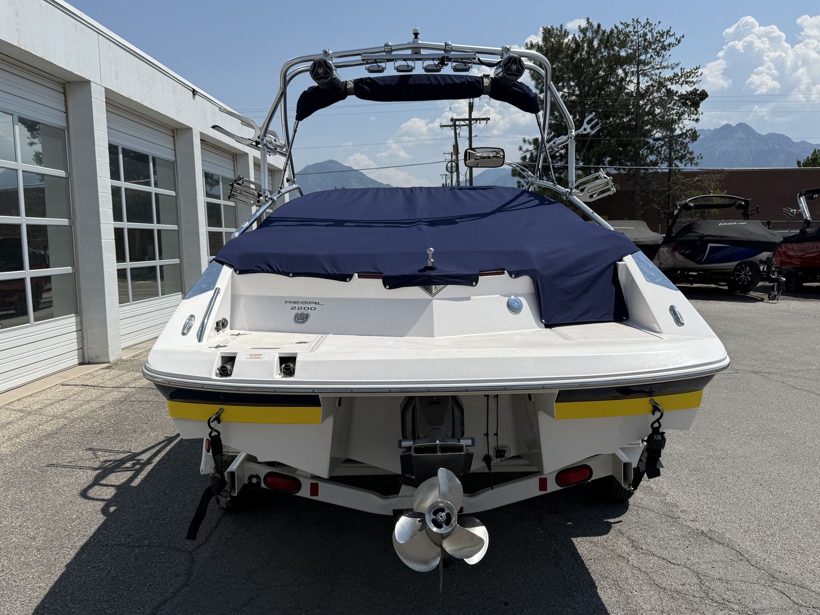 Main image 6