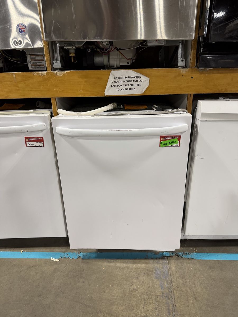 GE White Dishwasher - Used, Good Condition