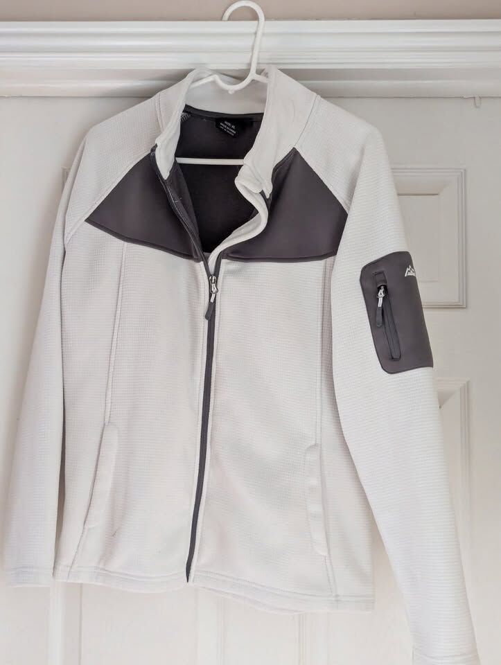 Multiple: Women's Jackets (Please See All Pictures)