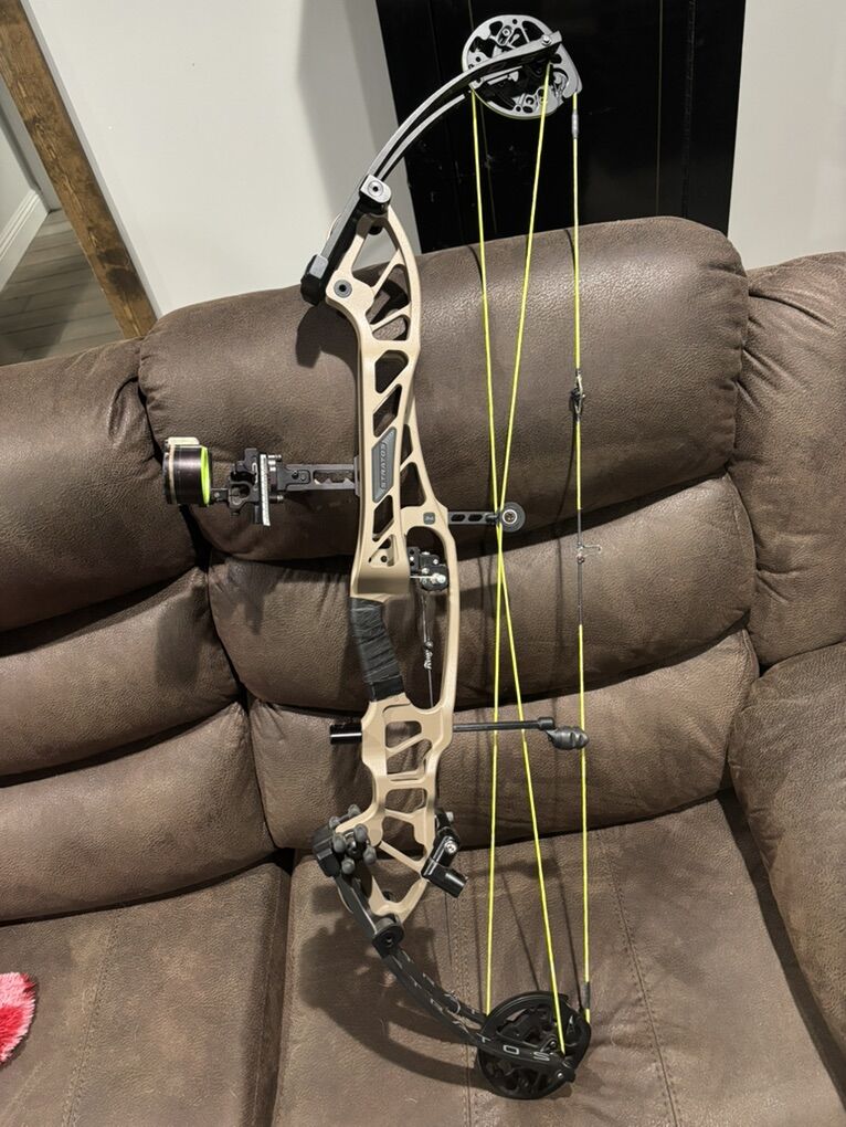 Hoyt Stratos 37 HBT