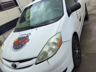 2006 TOYOTA SIENNA LE