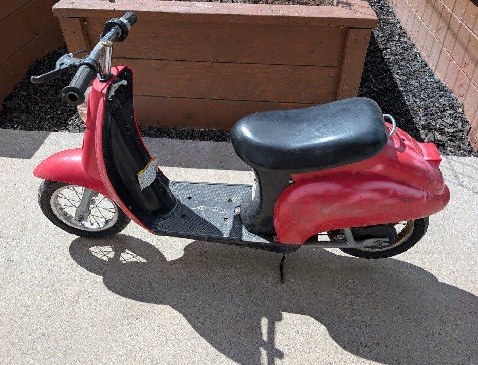 Red Razor Pocket Mod Electric Scooter