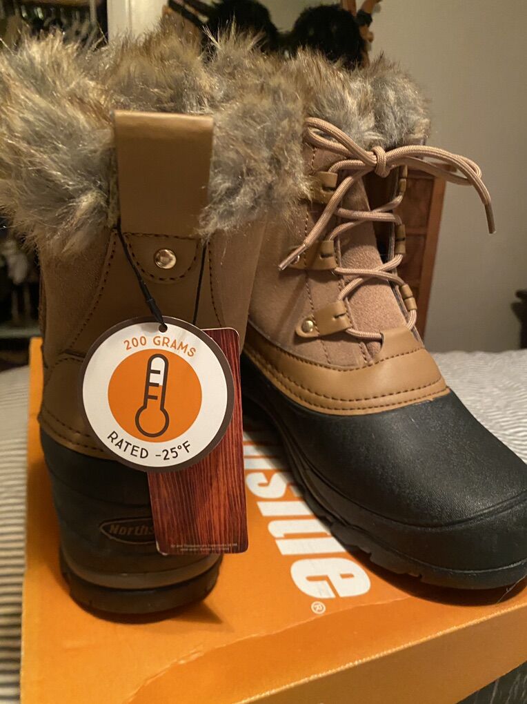 New Women’s Northside Boots, Gingerbread Sz 9