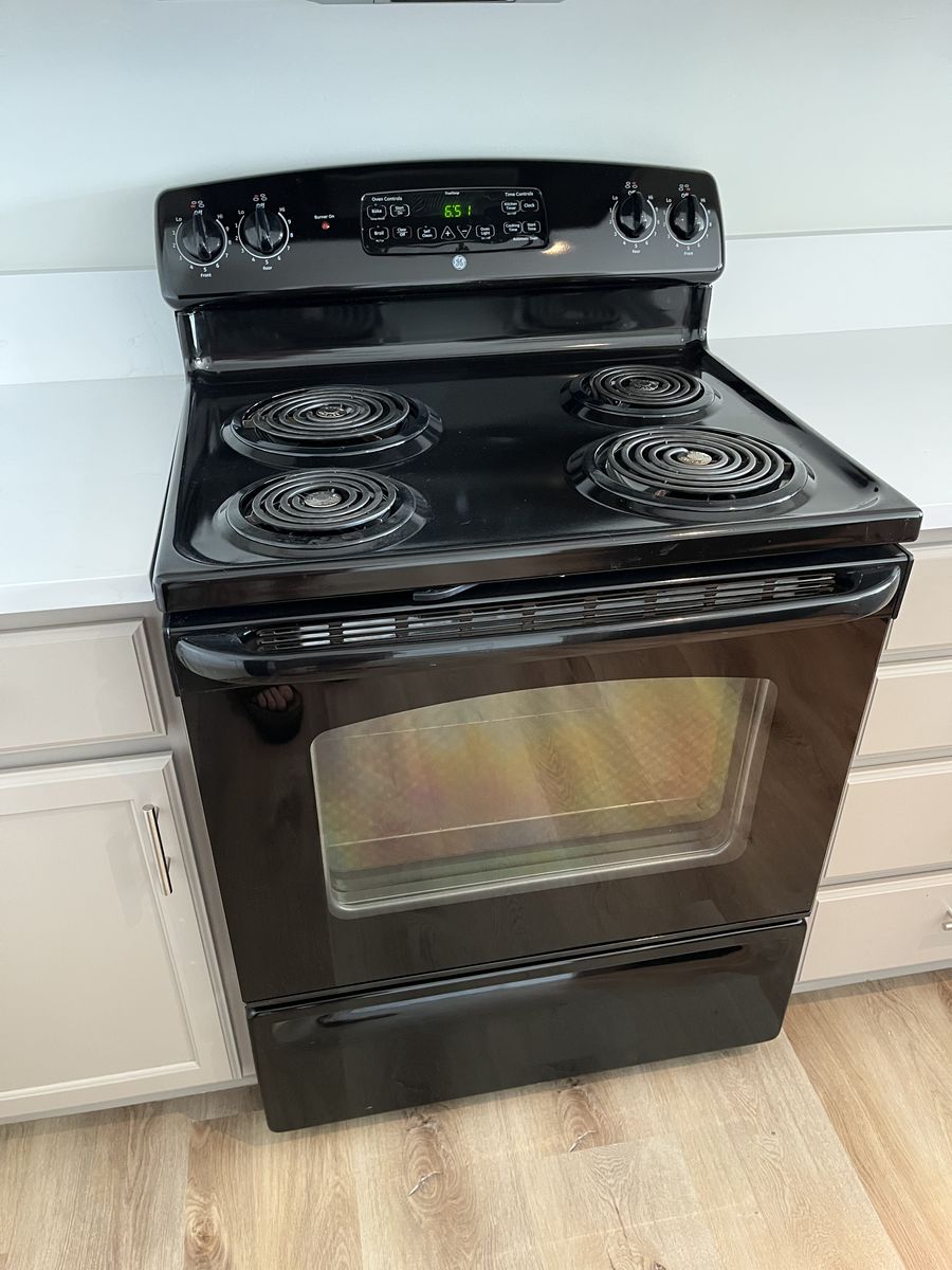 GE electric oven, black 