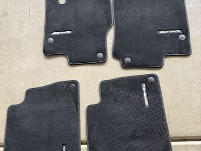 Brand new OEM 2022/23 Mercedes Gle AMG floor mats