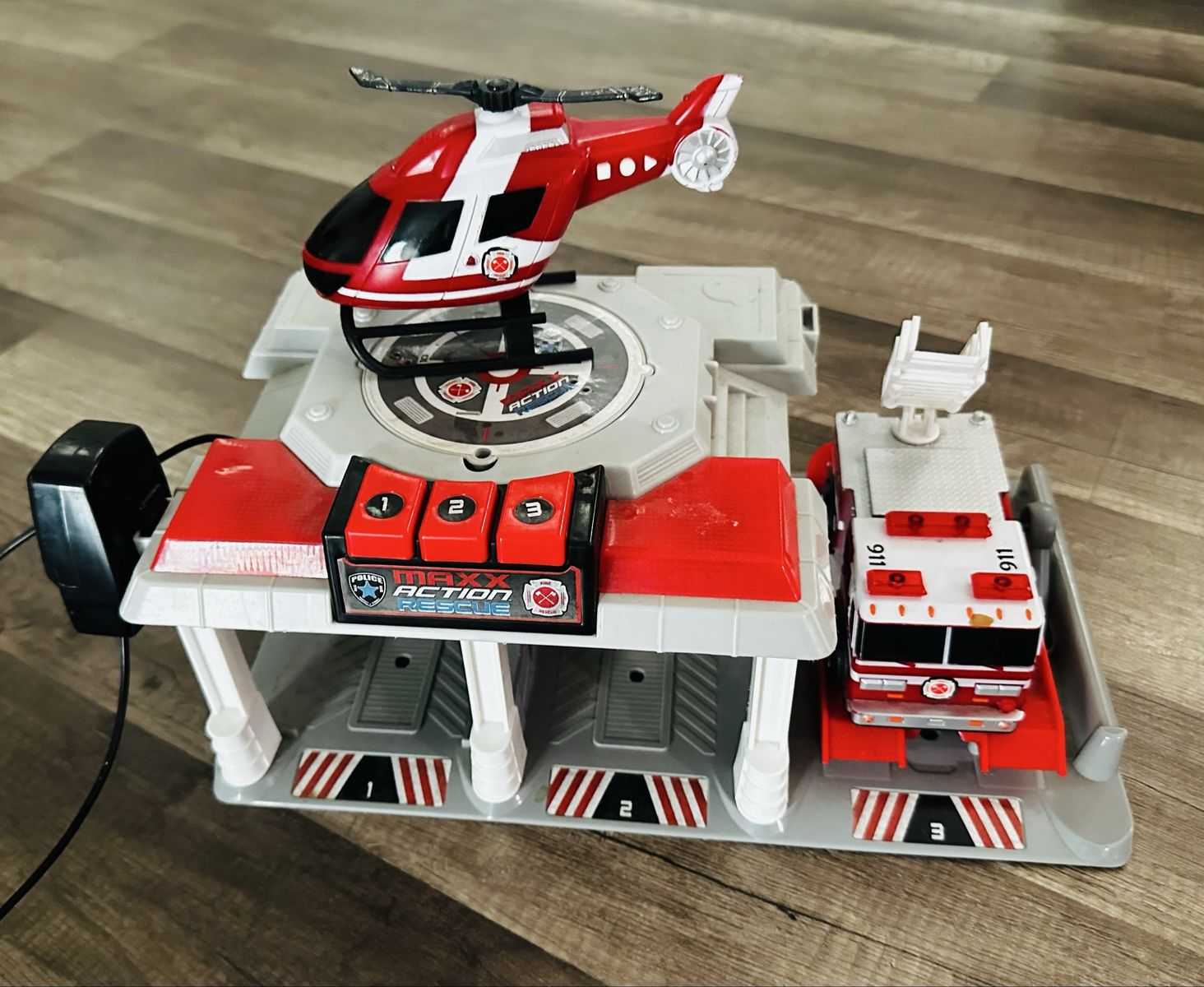 Maxx Action Rescue Fire Station Playset with Helicopter & Fire Truck - Lights & Sounds