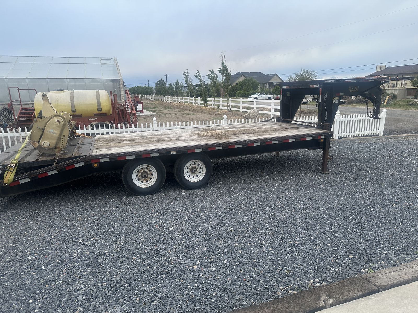 5th wheel flatbed trailer