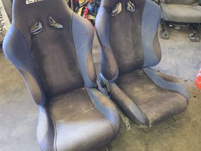 Racing seats set 60 for both
