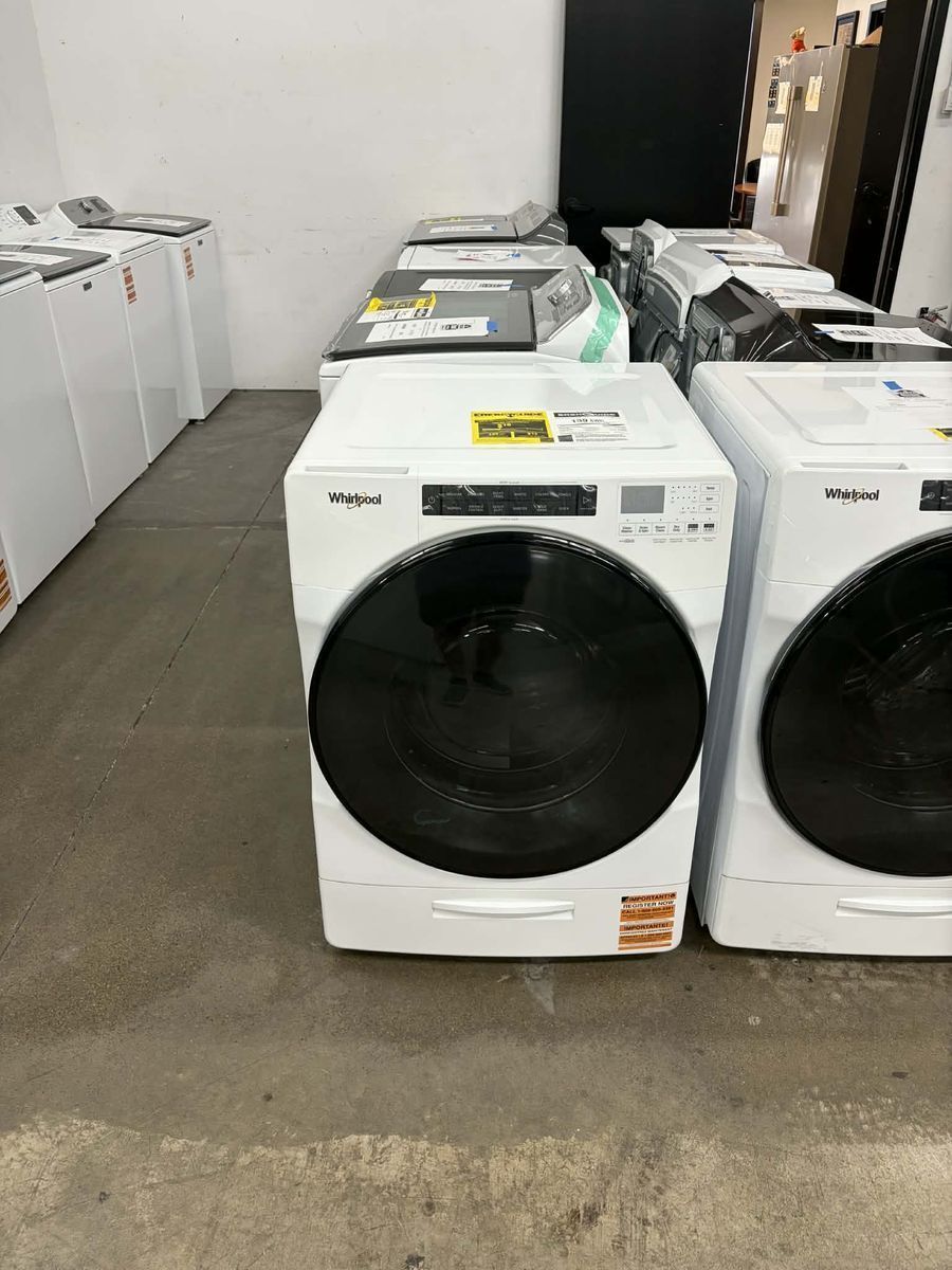 NEW WHIRLPOOL 4.5 C FT VENTLESS ALL IN ONE WASHER DRYER