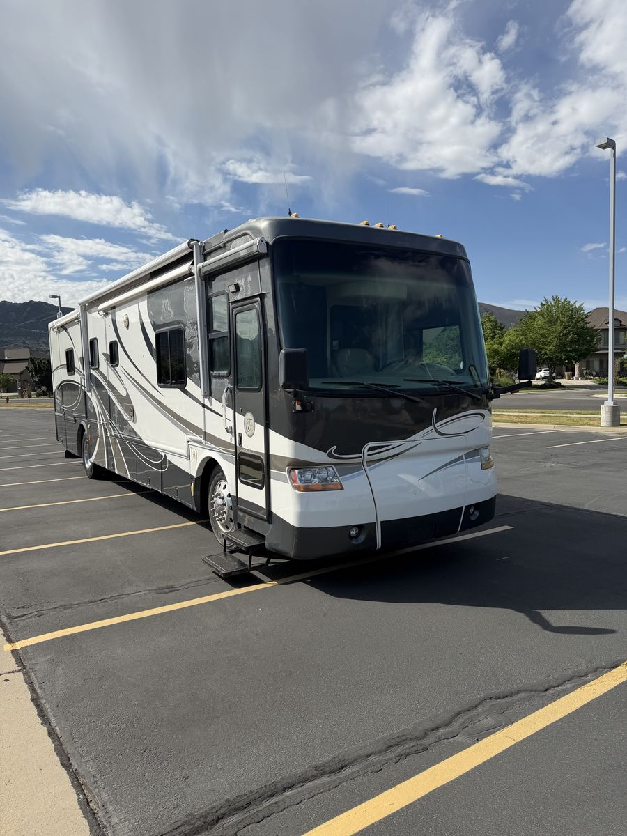 2005 tiffin phaeton 40qdh diesel pusher