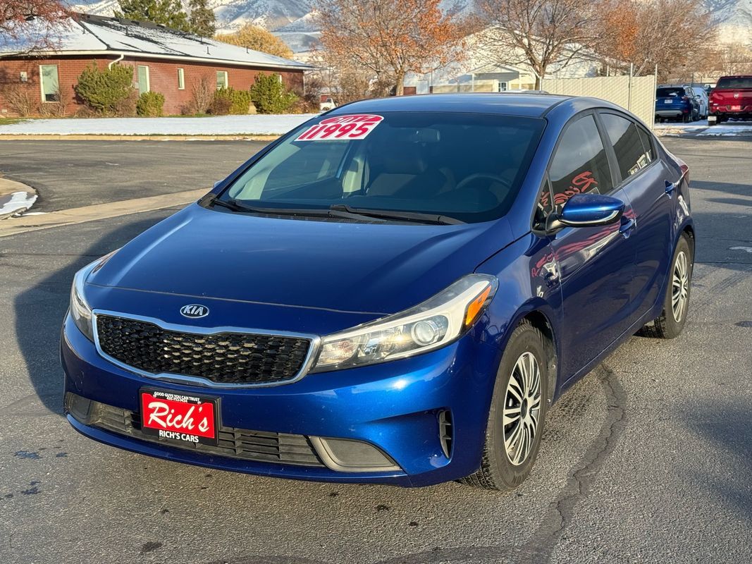 2017 KIA FORTE LX