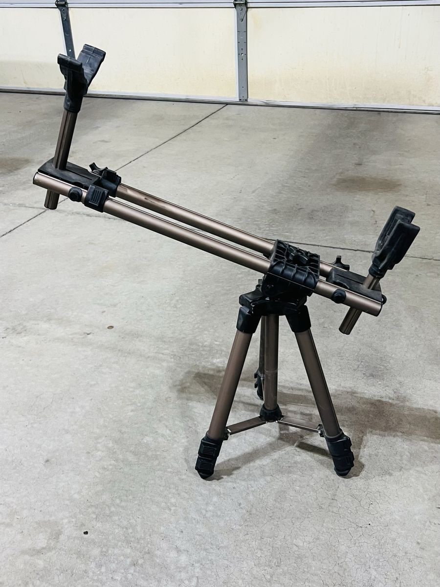 Shooting tripod