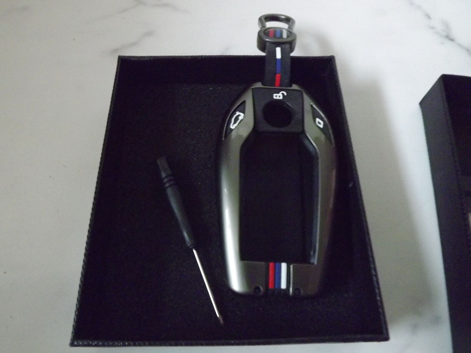 BMW LCD Display Key Fob Cover – Carbon Fiber – G30 G11 X5 X7 i8 – NEW