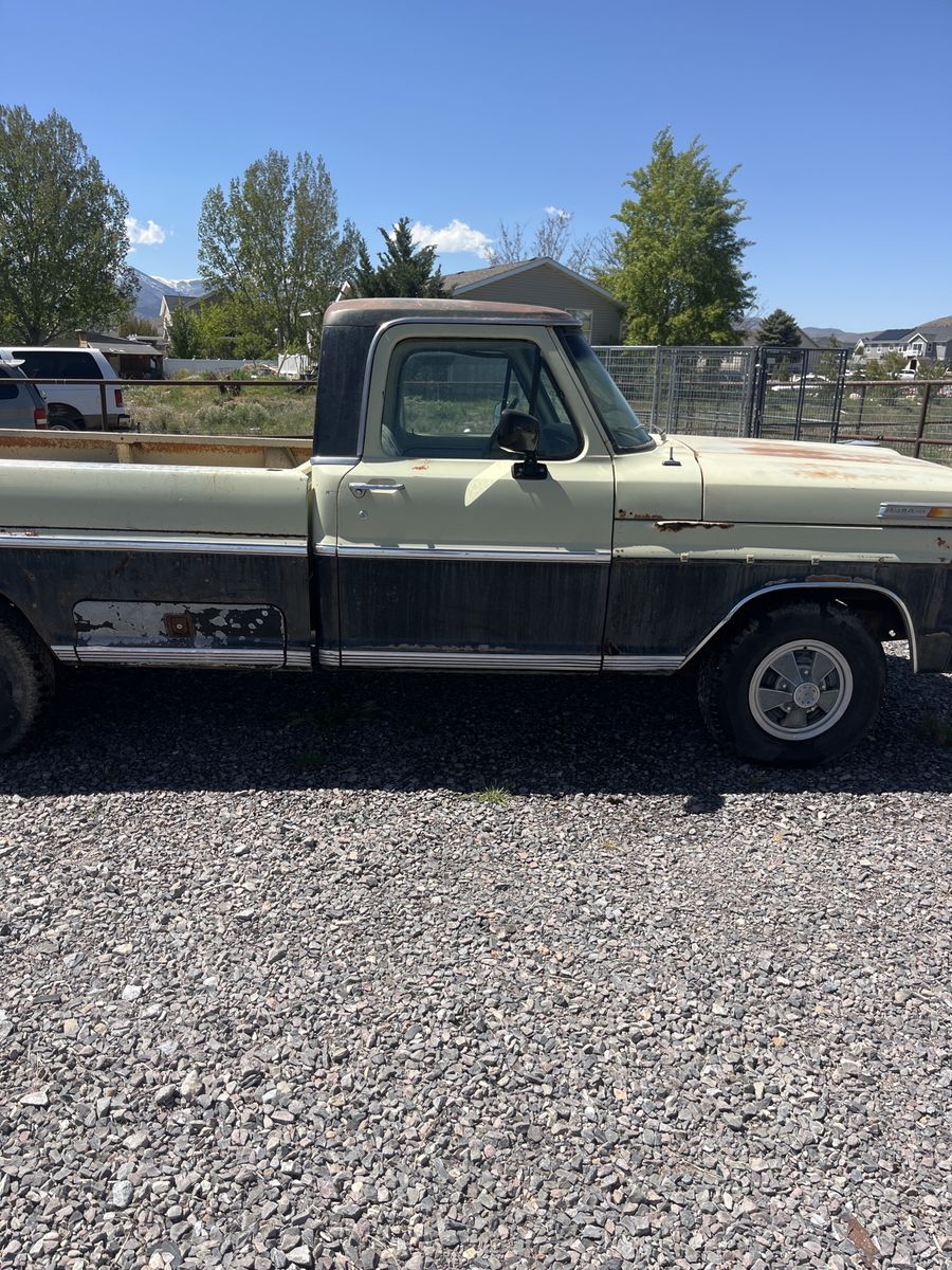 1969 FORD F100 XLT