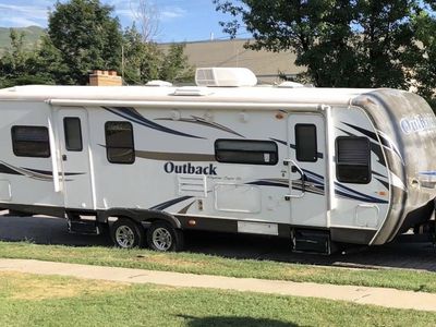 2013 32’ Keystone Outback Travel Trailer