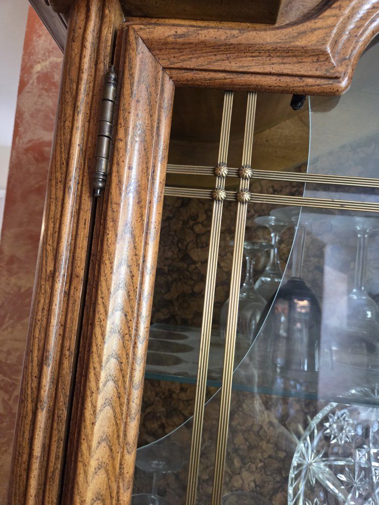 China cabinet with China set
