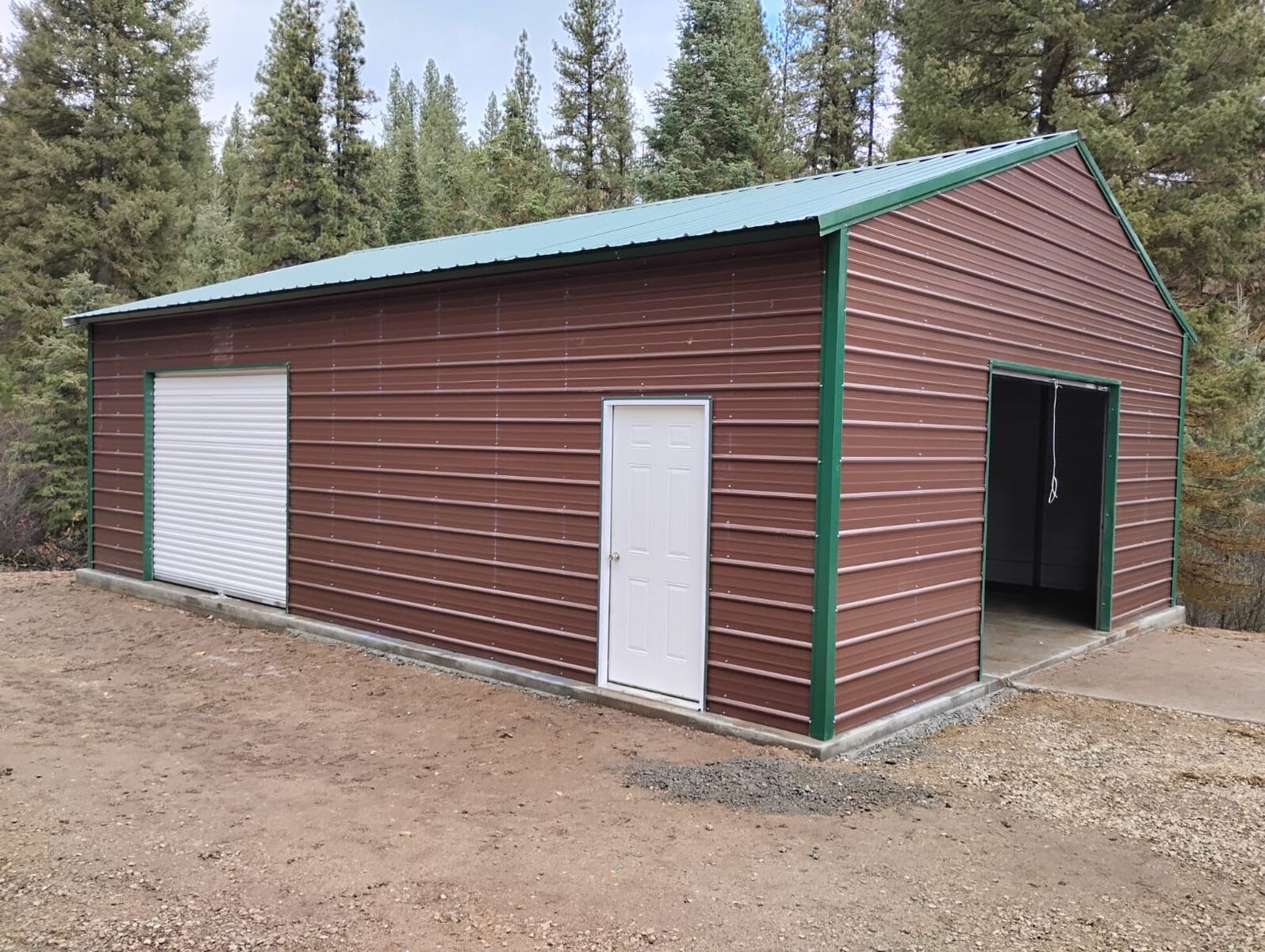 Carports | Barn Building | Garages | Sheds | Loafing Sheds | Metal Buildings