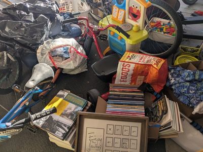multifamily yard sale