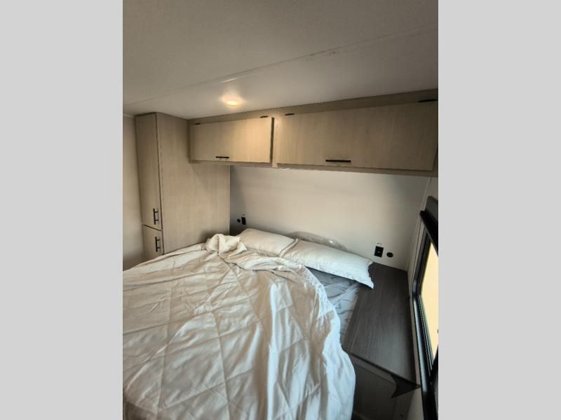 Main image 22