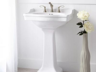 New - In Box - Cierra Porcelain Pedestal Sink - 8" Centers - White