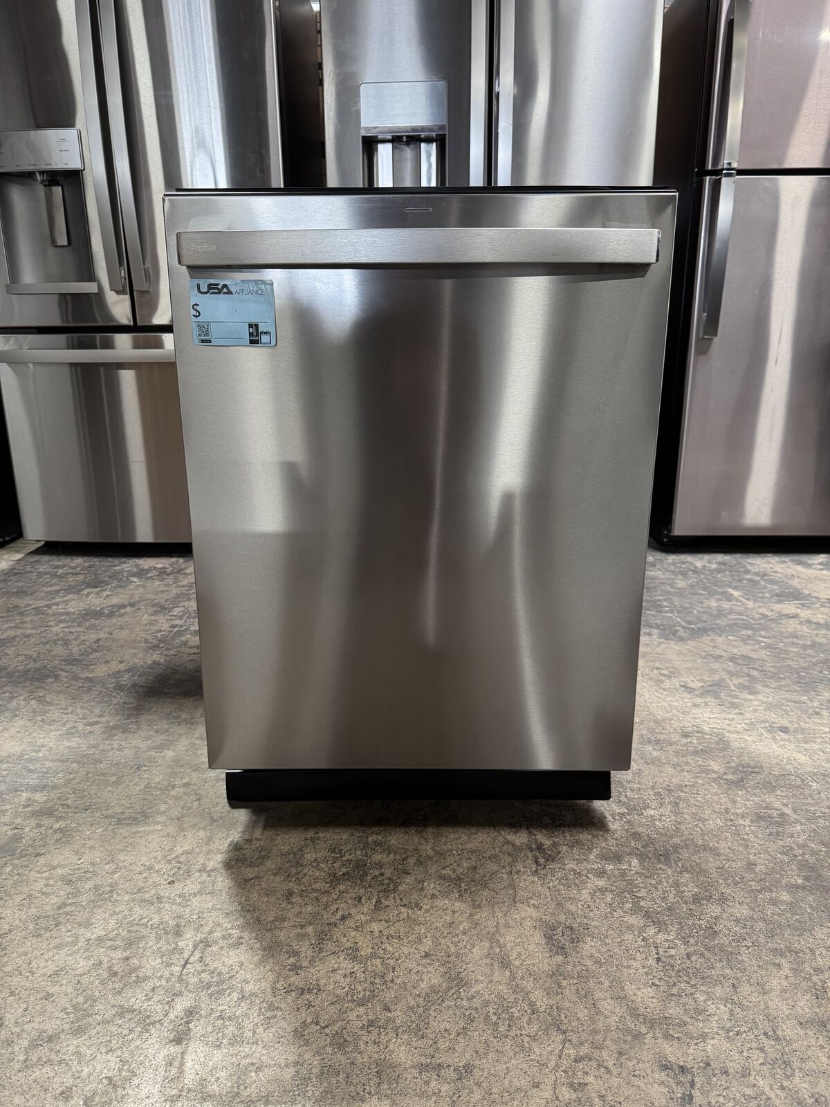 NEW GE PROFILE DISHWASHER WITH STAINLESS TUB