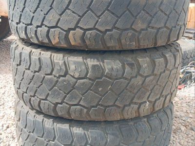 285-75-16 Big O X/T Big Foot Load E Truck Tires