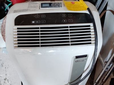 DeLonghi PAC AN270G1W-1A WH Portable Air Conditioner with Remote
