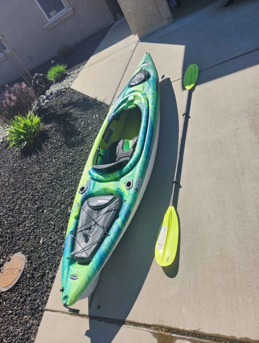 Pelican Mustang 1000X Fishing Kayak