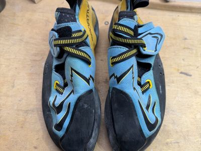 La Sportiva Futura Rock Climbing Shoes, Size 41.5