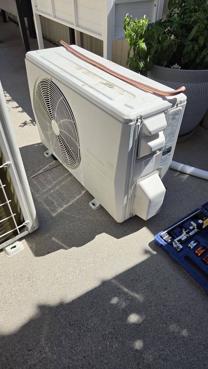 DLCS RBH 12AAK Split Air Conditioner Outdoor Unit & Indoor Evaporator 208/230V 1PH 60HZ