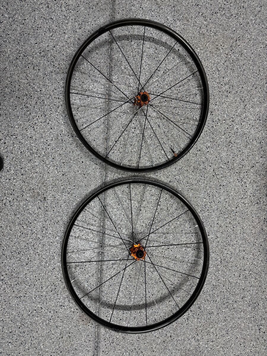 Industry Nine UL280 Hydra Carbon 29" XD MTB Wheels - Boost - Ceramic